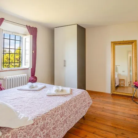 Chiatri Villa Lucca